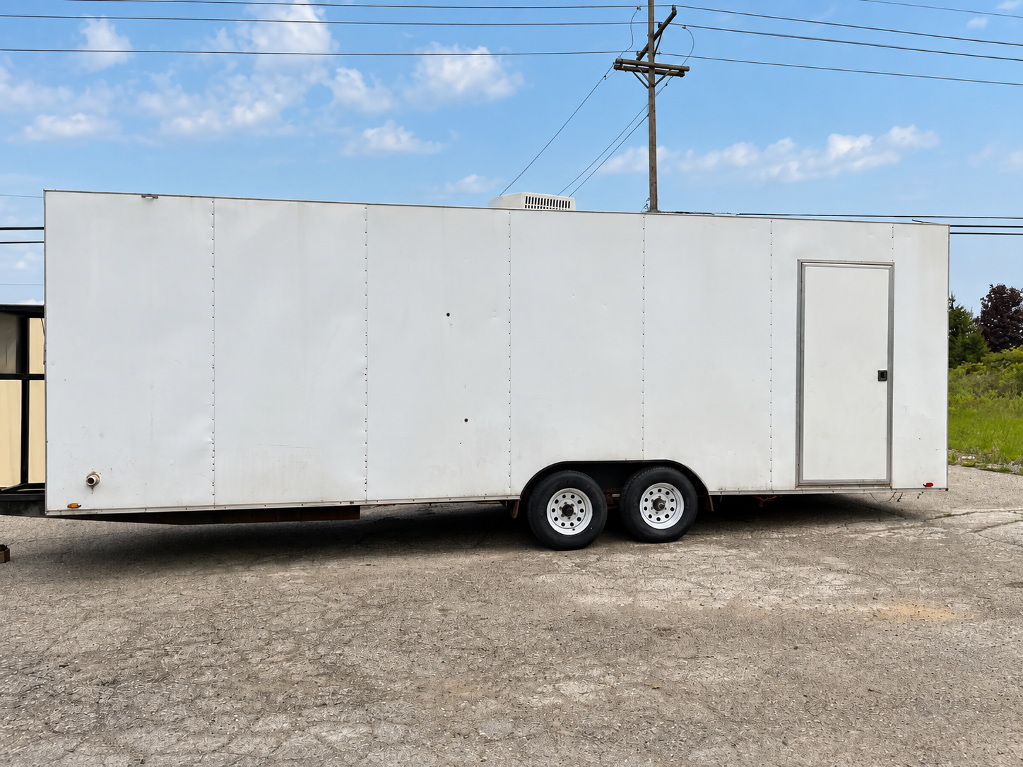 Exterior of a mobile dishwashing trailer